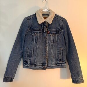 Levi’s Sherpa Jean jacket XS